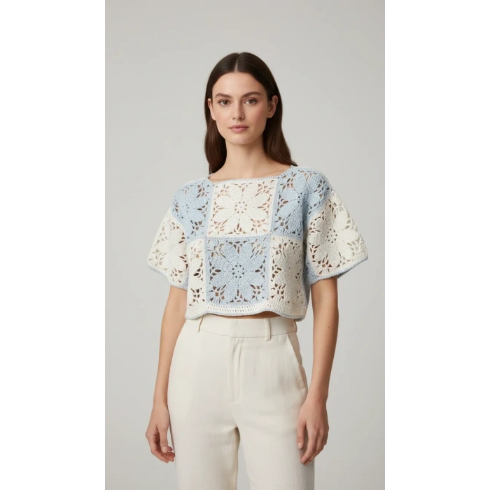 El Yapımı Çiçek Motifli Koton Crop Bluz