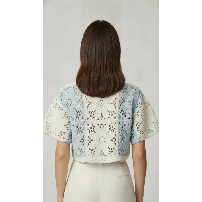 El Yapımı Çiçek Motifli Koton Crop Bluz