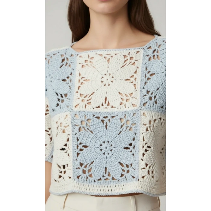 El Yapımı Çiçek Motifli Koton Crop Bluz