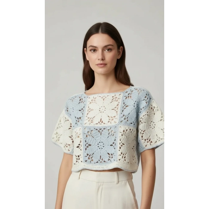 El Yapımı Çiçek Motifli Koton Crop Bluz