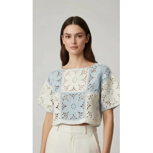 El Yapımı Çiçek Motifli Koton Crop Bluz