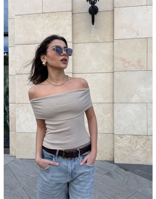Madonna yaka sıfır kol bluz
