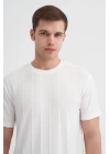 4203 Viskon Kumaş Bisiklet Yaka Regular Fit Erkek T-Shirt BEYAZ