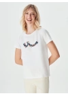 Çiçek Logolu Kadın T-Shirt