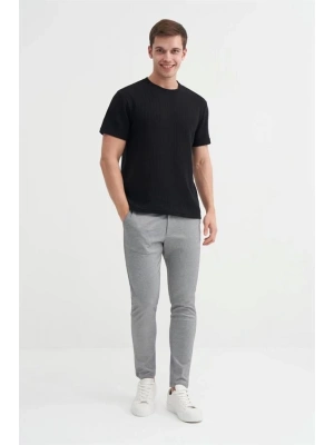 4011 Örgü Desenli Bisiklet Yaka Regular Fit Erkek T-Shirt Siyah