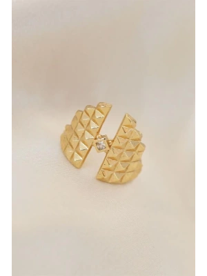Ayarlamalı Gold Renk Metal Zirkon Taşlı Piramit Yüzük