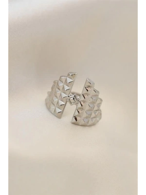 Ayarlamalı Gümüş Renk Metal Zirkon Taşlı Piramit Yüzük