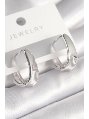 Pirinç Gümüş Renk Halka Model Kadın Küpe