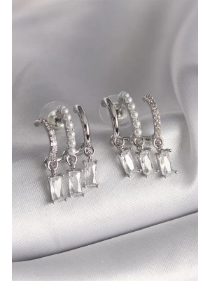 Pirinç Gümüş Renk İnci Detay Sallantı Zirkon Taşlı Kadın Küpe