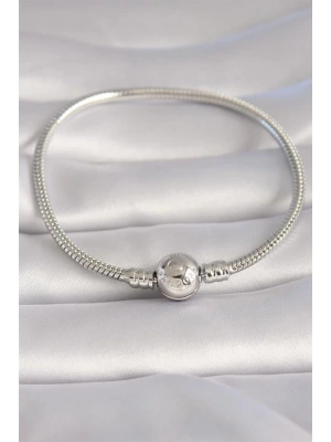 Pirinç Gümüş Renk İşleme Detay Charm Model Kadın Bileklik