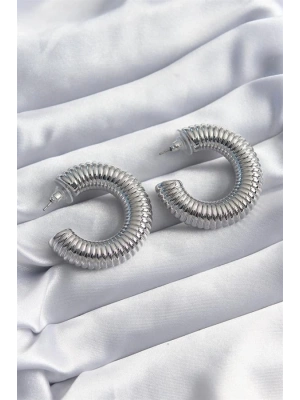 Pirinç Gümüş Renk İşleme Halka Model Kadın Küpe