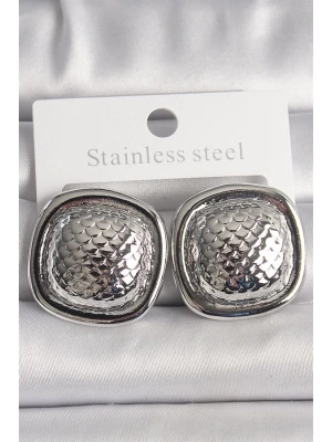 Pirinç Gümüş Renk İşlemeli Kare Model Kadın Küpe