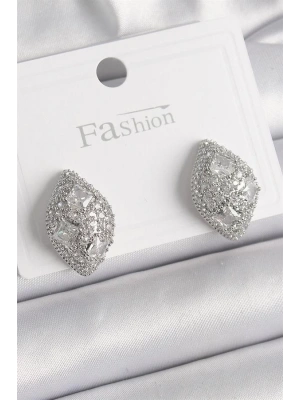 Pirinç Gümüş Renk Zirkon Taş İşlemeli Damla Model Kadın Küpe