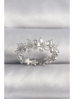 Pirinç Gümüş Renk Zirkon Taşlı Çiçek Model VIP Seri Kadın Yüzük