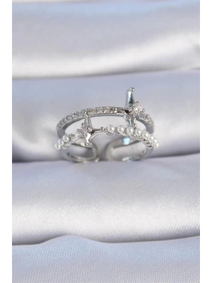 Pirinç Gümüş Renk Zirkon Taşlı İnci Detay Kutup Yıldızı Model Kadın Yüzük