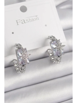 Pirinç Gümüş Renk Zirkon Taşlı Kutup Yıldız İşleme Detay Kadın Küpe