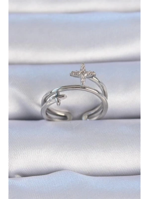 Pirinç Gümüş Renk Zirkon Taşlı Yıldız Model Kadın Yüzük