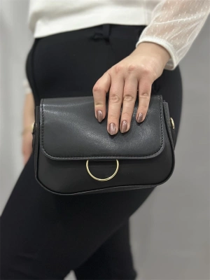 Siyah cilt mossi çanta