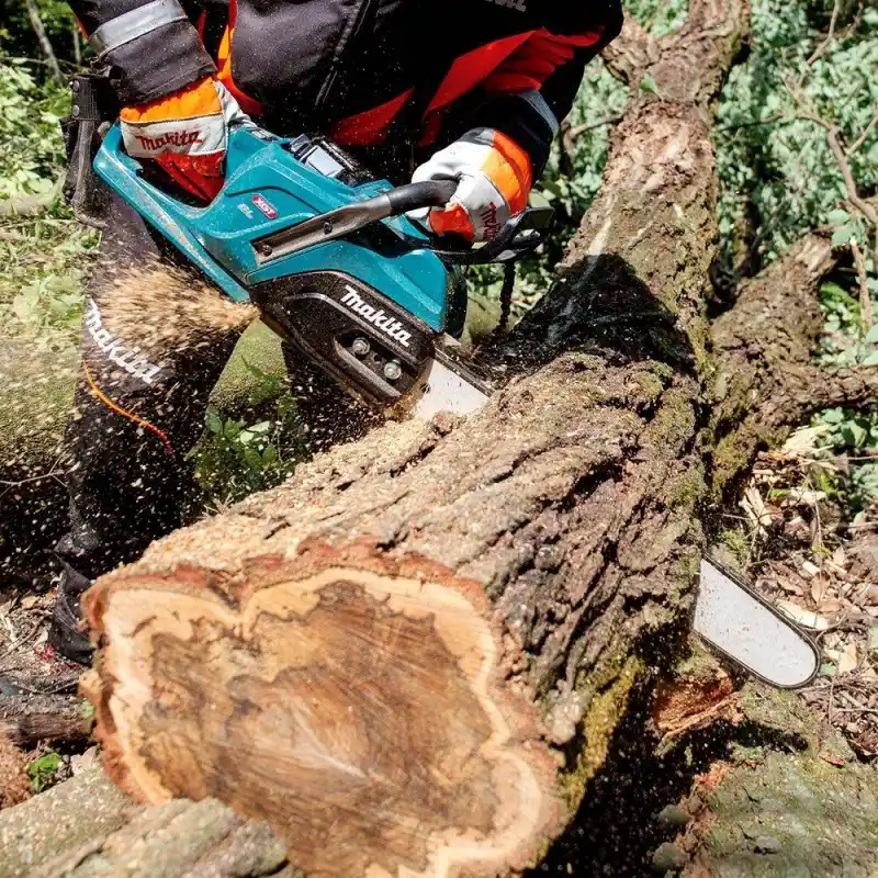 Makita UC030GZ Solo Akülü Ağaç Kesme Testeresi
