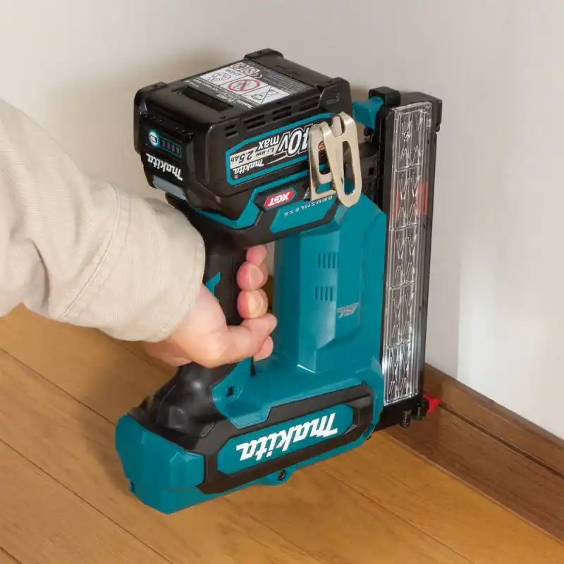 Makita FN001GZ Solo Akülü Çivi Tabancası
