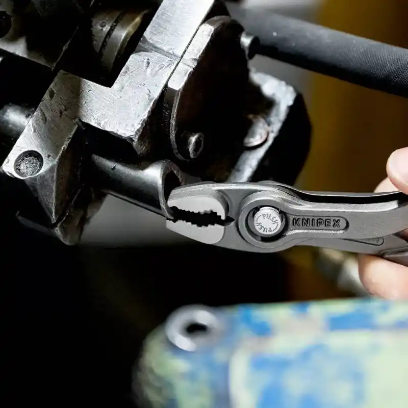 Knipex 82 02 150 TwinGrip Fort Pense 150 mm