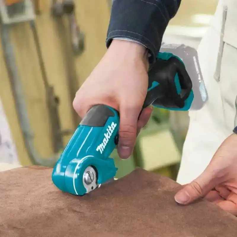 Makita CP100DWA Akülü Çoklu Amaçlı Kesici