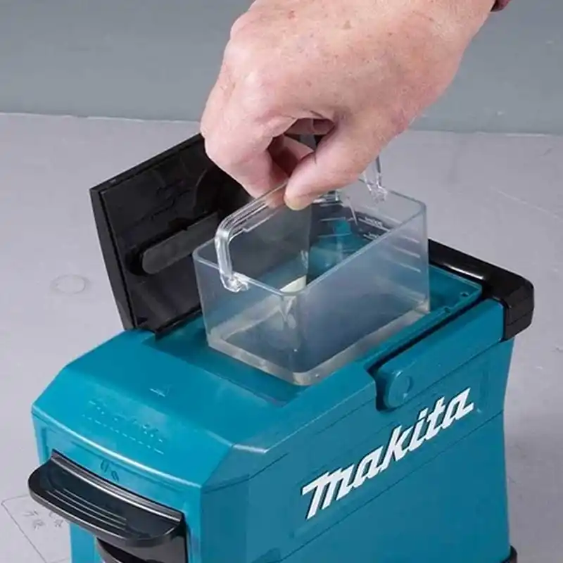 Makita DCM501Z Solo Akülü Kahve Makinesi