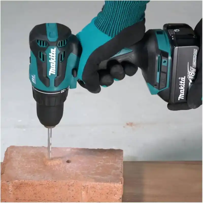 Makita DDF490SFJ Akülü Matkap Vidalama