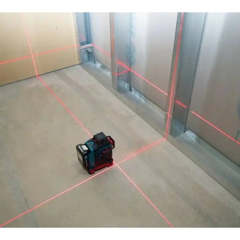 Makita SK700D Solo Akülü 3x360 Kırmızı Multi Line Hizalama Lazeri