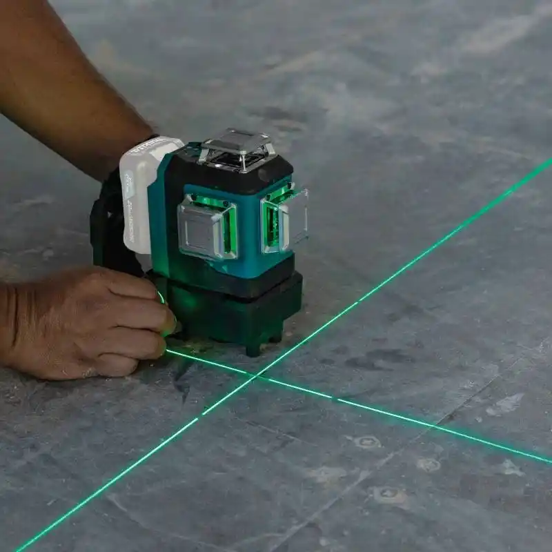 Makita SK700GD 3x360° Solo Akülü Yeşil Multi Line Lazer Hizalama