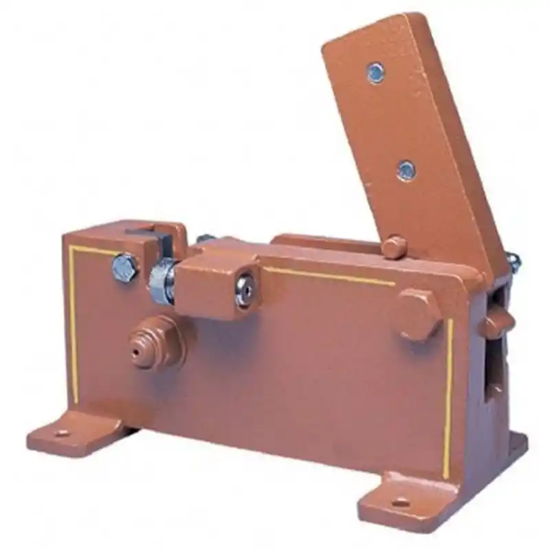 Özel Çelik 50/22 Oturak Tipi Demir Kesme Makası