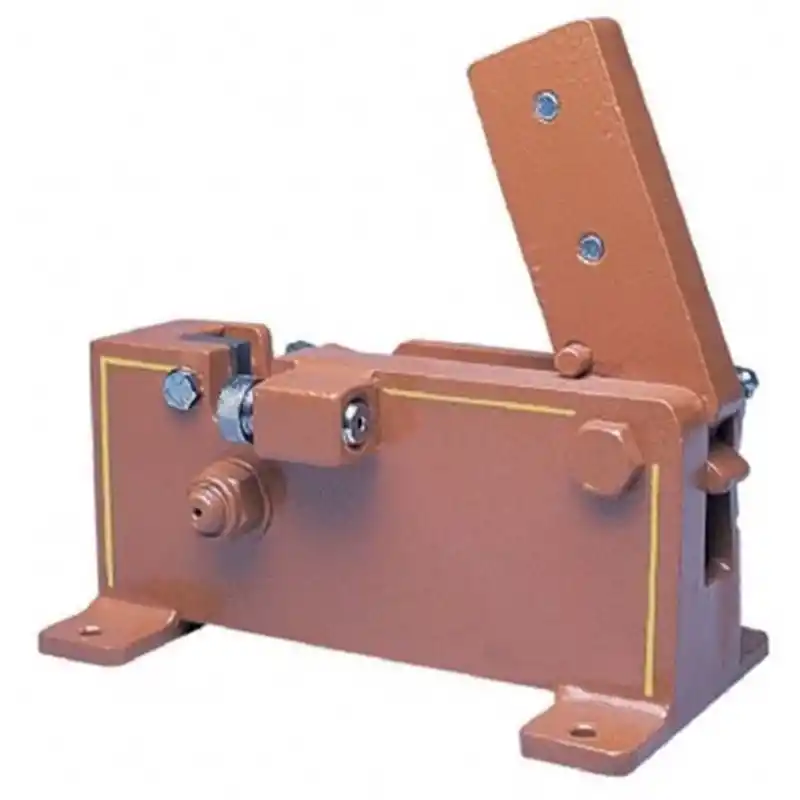 Özel Çelik 50/26 Oturak Tipi Demir Kesme Makası