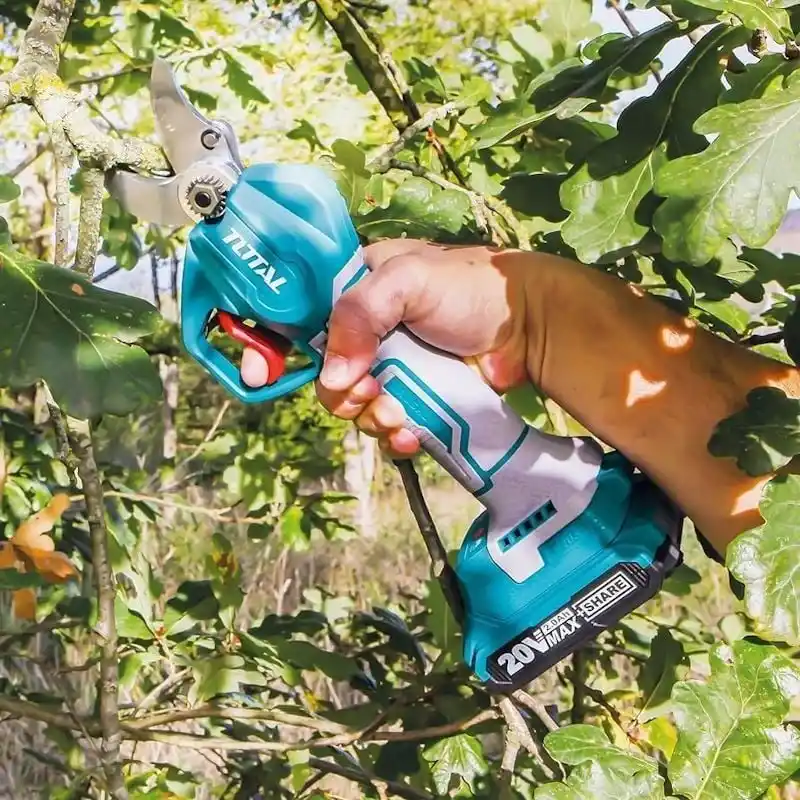 Total TSSLI203082 Akülü Dal Budama Makası