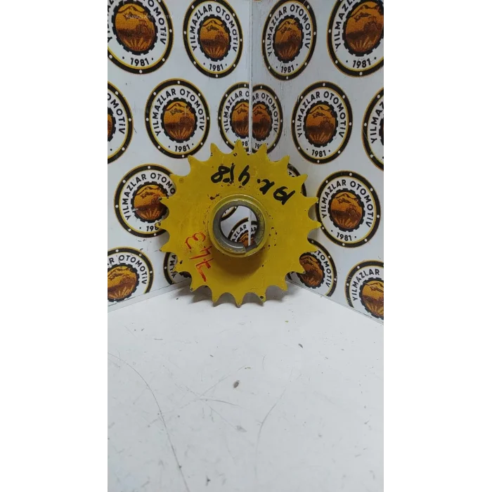 20 DİŞ GÖBEKLİ DİŞLİ  KISA ÇIKINTILI 25MM NEW HOLLAND - TC