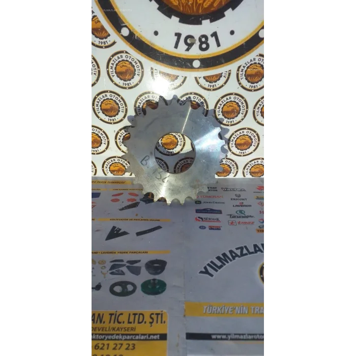 60 LIK ZİNCİR DİŞLİ ARKA BESLEYİCİ YABA DİŞLİ