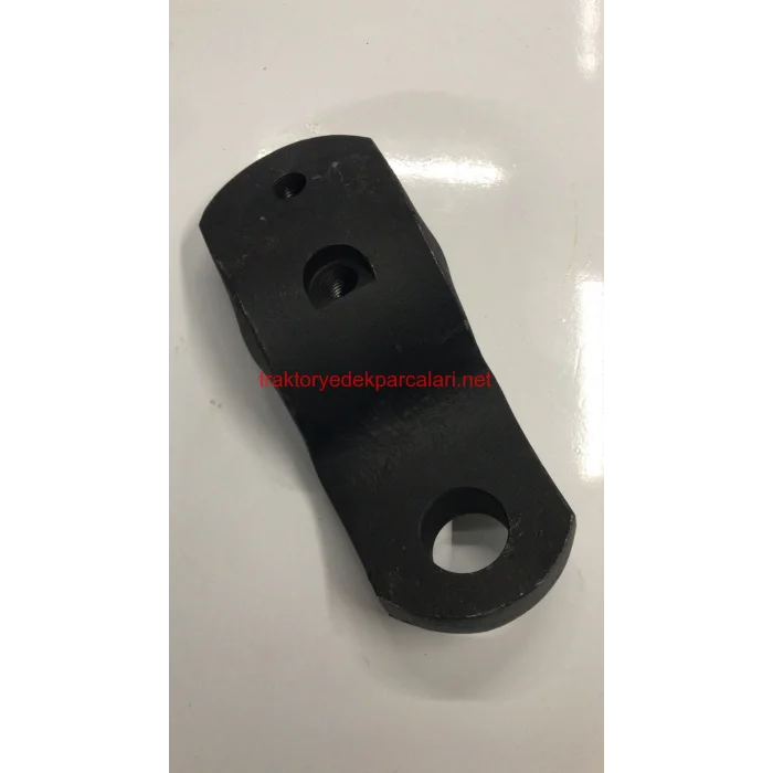 ALT ÇEKİ KOLU KIVRIK UCU (265-275-285) MASSEY FERGUSON