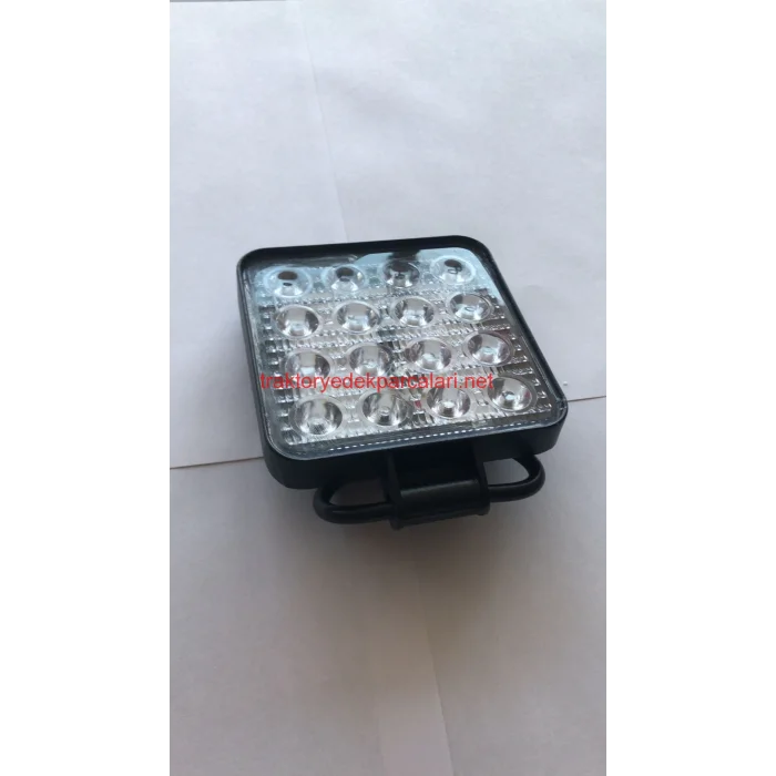ÇALIŞMA LAMBASI 16 LEDLİ (KARE)