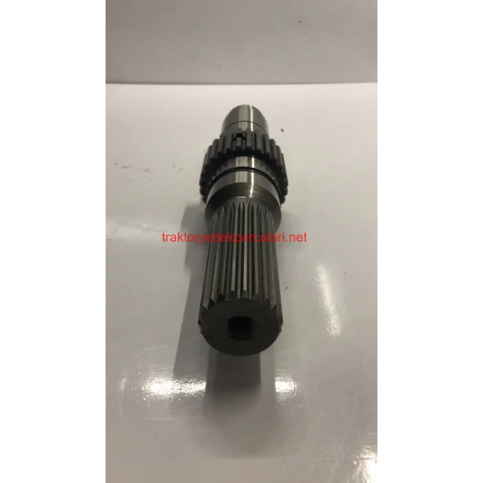 ÇİFT ÇEKER ÇIKIŞ MİLİ JOHN DEERE