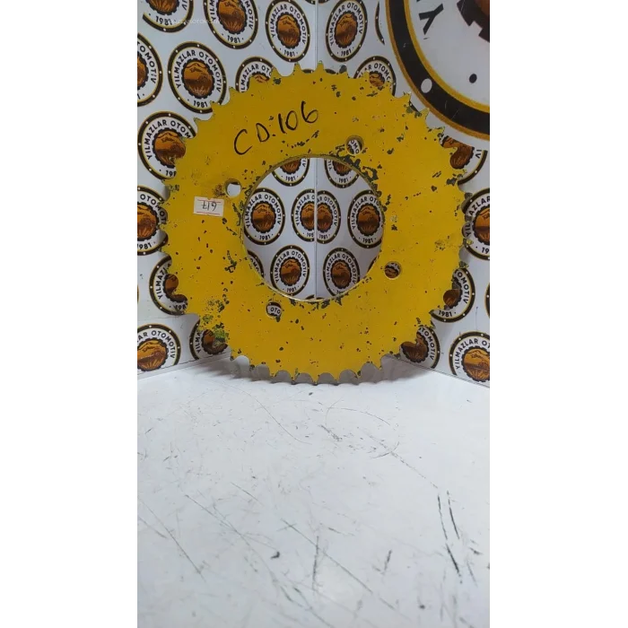 DEPO BOŞALTICIYI ÇEVİREN DİŞLİ 43 DİŞ 4 DELİKLİ CLAYSON NEW HOLLAND 1530-1545-8040