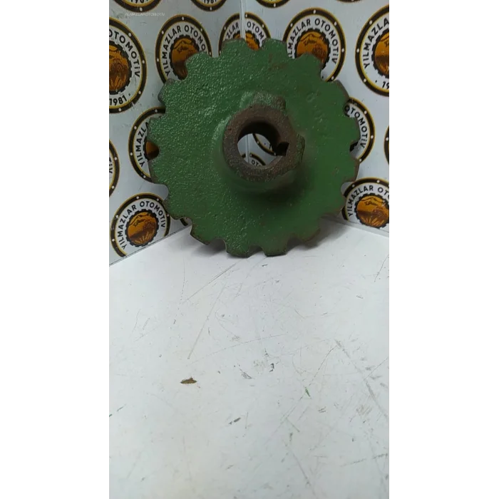 ELEVATOR DİŞLİSI (11 DIŞ 25 LİK) 630-955