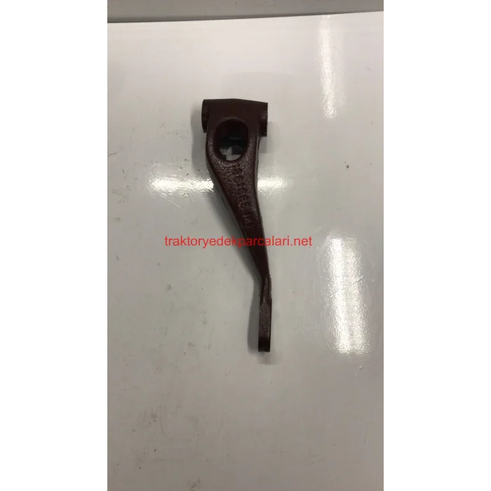 FREN LEVYESİ (SAĞ) YAĞLI FREN (165-285) MASSEY FERGUSON