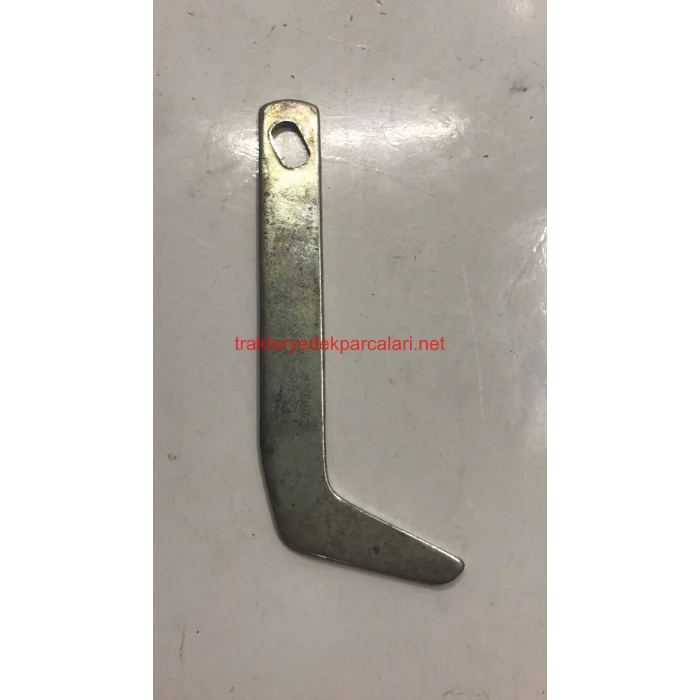 HİDROLİK LEVYE LAMA GAGA TİP (240-285) MASSEY FERGUSON