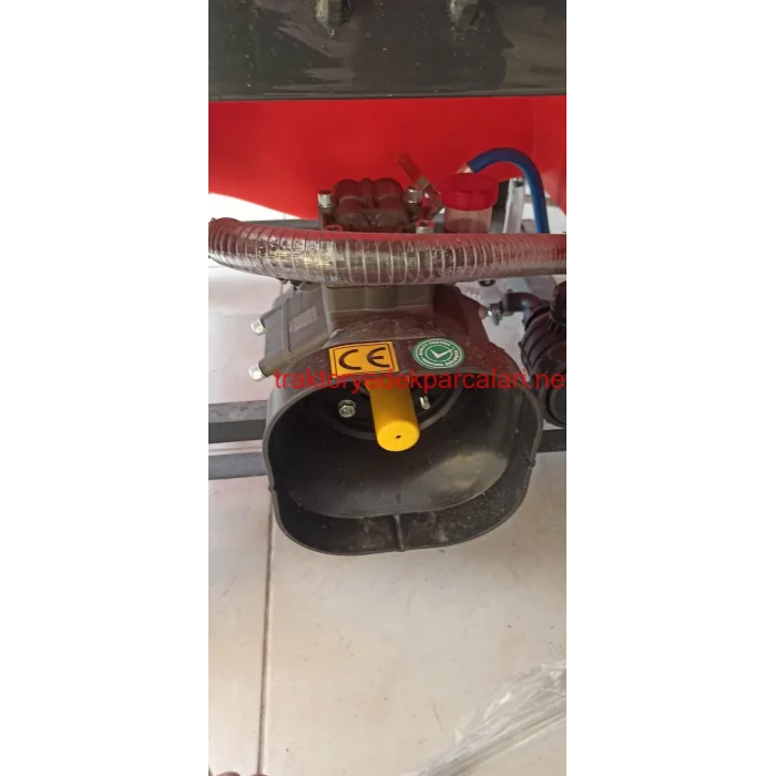 HOLDER İLAÇLAMA MAKİNESİ 600 LT