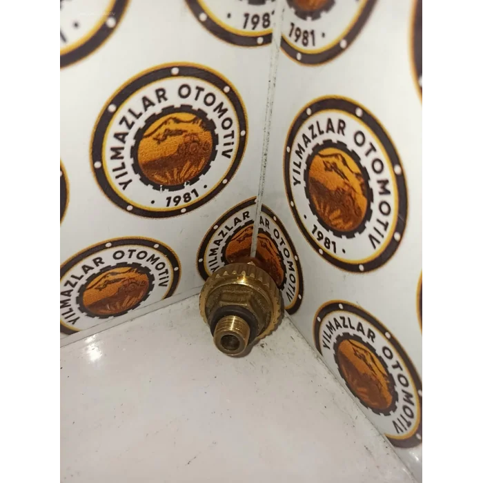 HOLDER İLAÇLAMA MEMESİ VİDALI (EM)