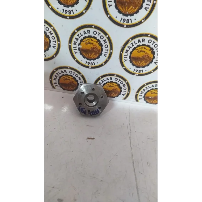 KISA KAMALI MİL VİDASI (DELİKLİ) 630-955