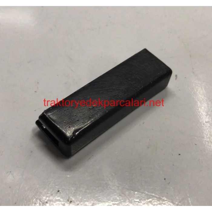 KOLTUK KIZAK PLASTİK MASSEY FERGUSON