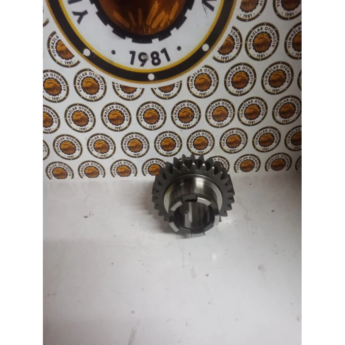 KUYRUK MİLİ HAREKET DİŞLİSİ 27 DİŞ 80-66 - TD 95