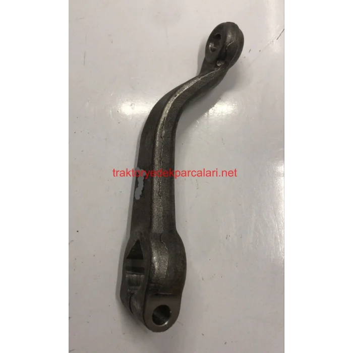 ÖN AKSON ÜST KOLU SAĞ (480-640) FİAT TRAKTÖR