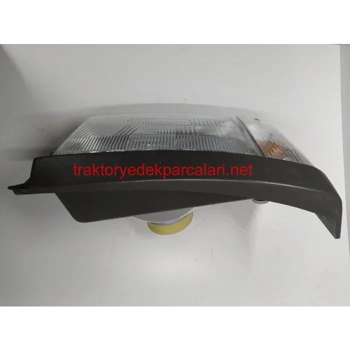 ÖN FAR KARE ÇERÇEVELİ SİNYALLİ SAĞ