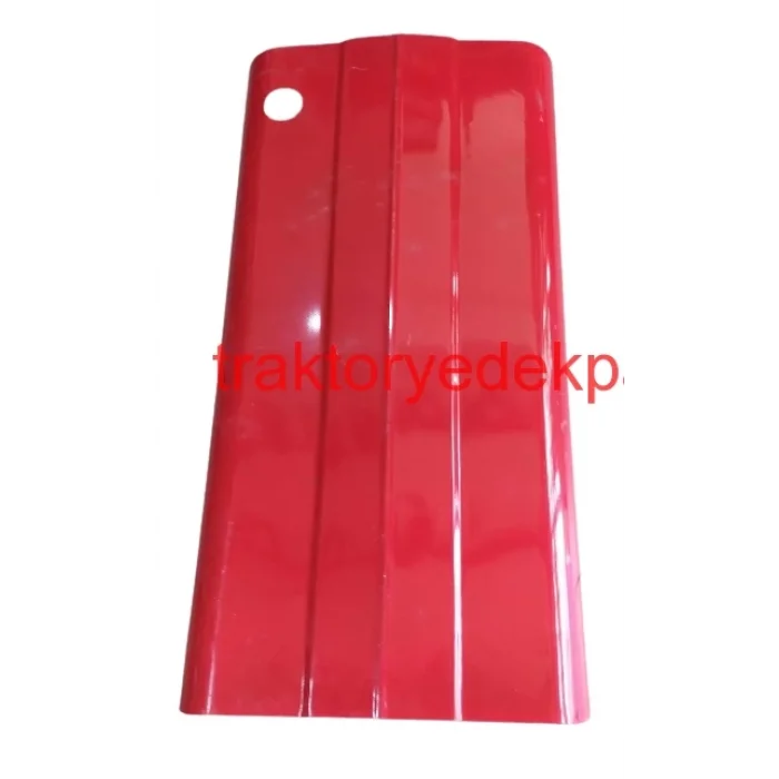 ÖN KAPUT KIRMIZI 135 MASSEY FERGUSON